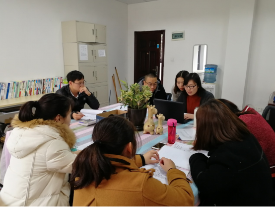 http://gl.cqie.edu.cn/upfiles/201812/20181203162900682001.png