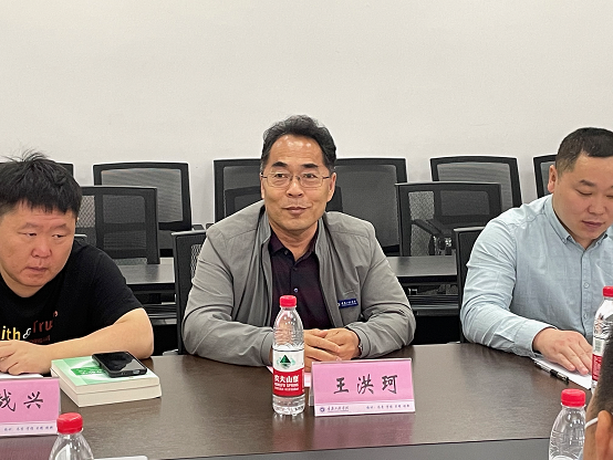 空军工程大学航空机务士官学校调研团队到我校双桥校区参观交流