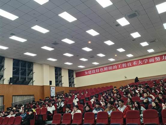 ˵: 11C5086F22470F47017EE1CE7B822101