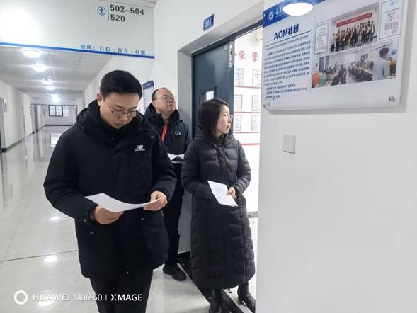 24F6DC7DCB1E1C8313AD2DD72EBFA110